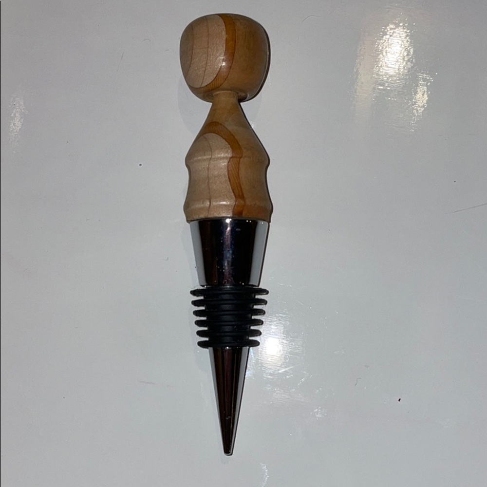 Handmade Bottle Stopper - Cork replacer / Wooden with Apple Design